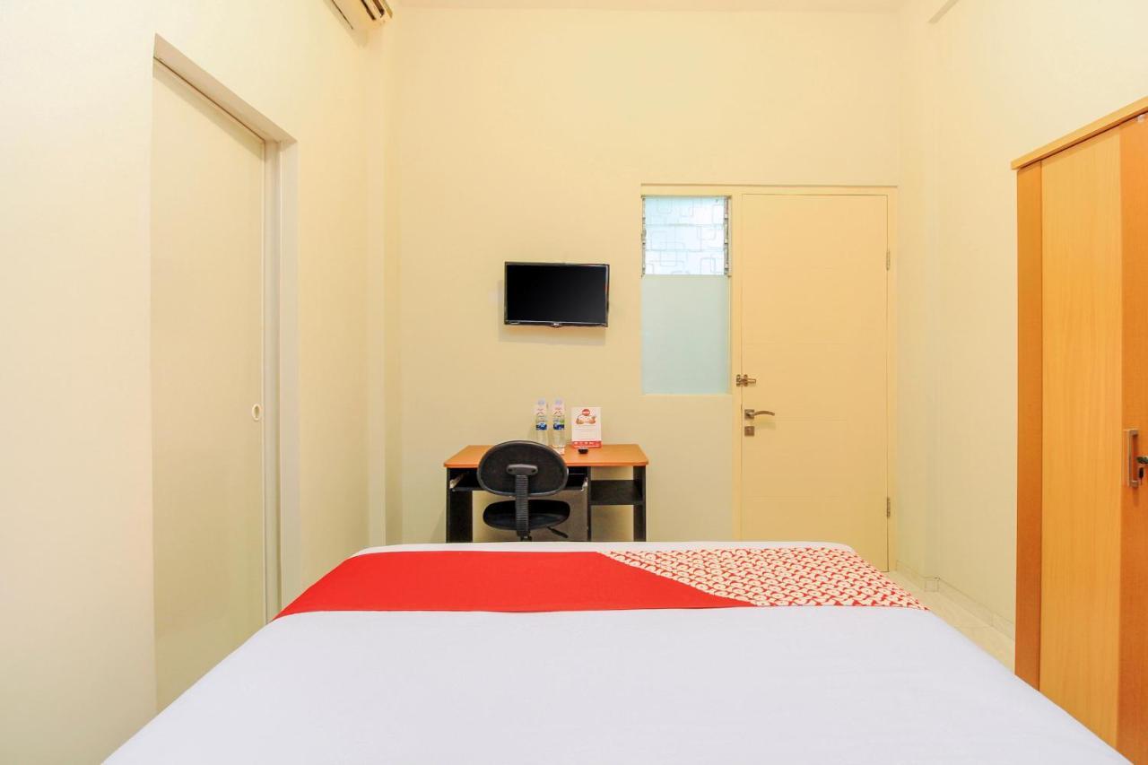 Super Oyo 168 K-15 Residence Surabaya Eksteriør billede